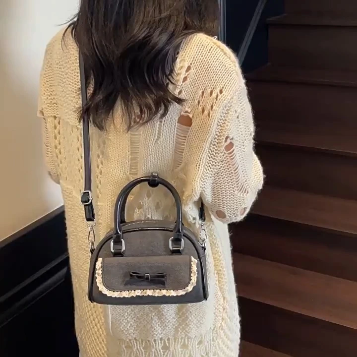 Borsa a mano dallo stile semplice, borsa a tracolla trendy e alla moda, borsa multiuso con papillon 1