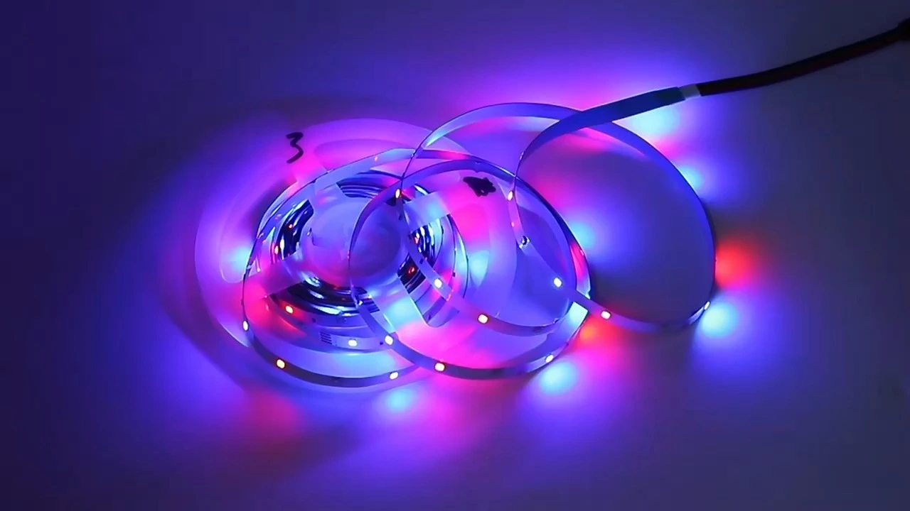 Tira de LED flexible portátil con control remoto y alimentación por batería AA, 45 LED/m SMD 2835, 3,7 V, Smile Lighting 1