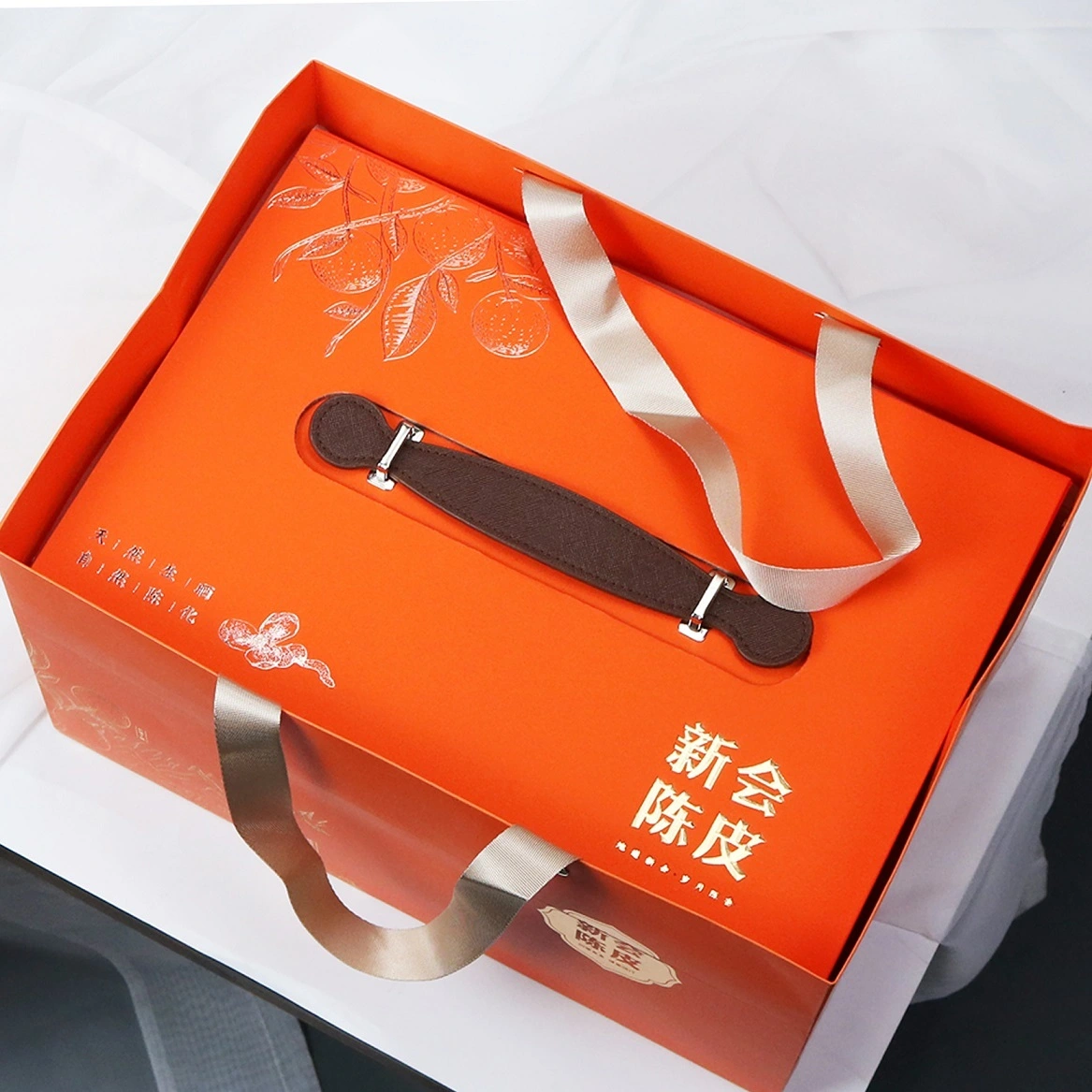 Custom wholesale cardboard biodegradable eco friendly paper packaging printing Happy New Year gift box with logo 1