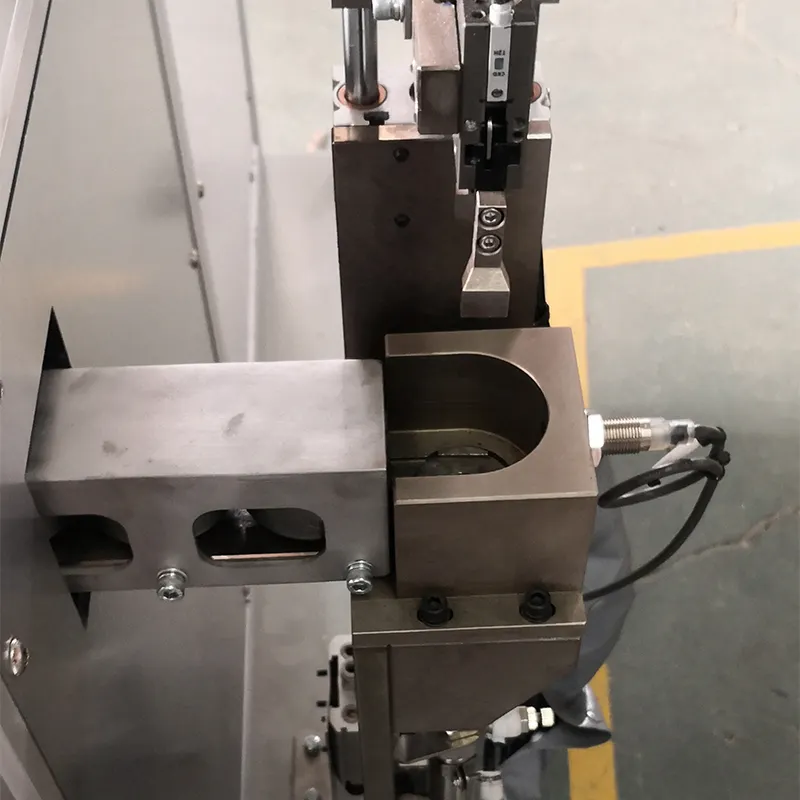 Customized Automatic Feeding Machine for Fisheries 5