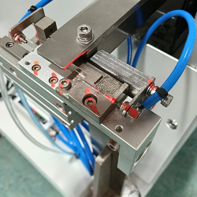 Nest part escapement side shuttle mechanism for hexgon nut working with vibratory bowl feeder 1