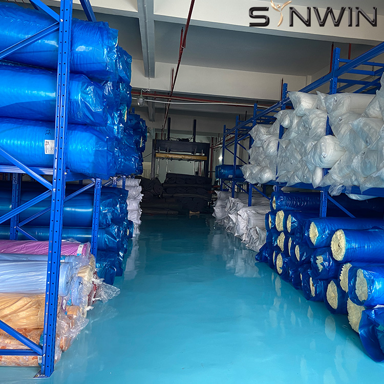 Affettwat minn elettriku limitat, il-materjali tal-bini tad-dar iwasslu għal mewġa ta 'żidiet fil-prezzijiet 1