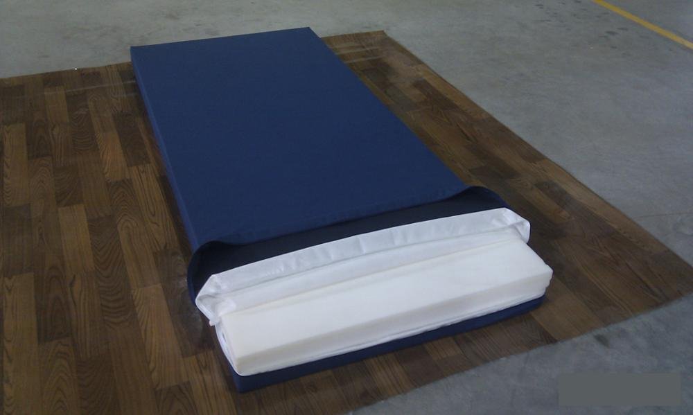 Rayson Mattress-Waterproof Fabric Double Memory Foam Camping Mattress New buy cheap mattress online -3
