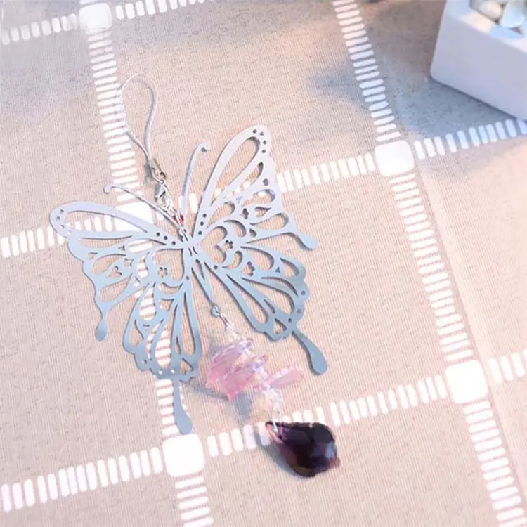How a Wind Spinner Enhances Home Aesthetics 1