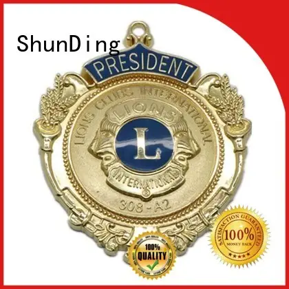 ShunDing Brand souvenir epoxy pin metal badge manufacture 1