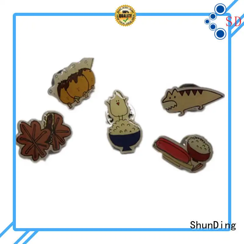 ShunDing high-quality metal logo badge for souvenir 1
