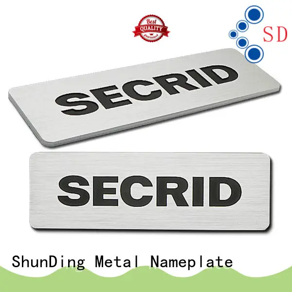 ShunDing holes personalized name plates from China for auction 1