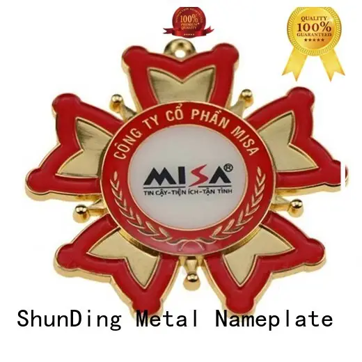 ShunDing anodized engraved name plates by Chinese manufaturer for activist 1