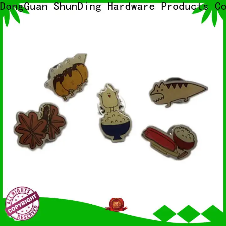 ShunDing high-quality personalised metal badges owner for auction 1