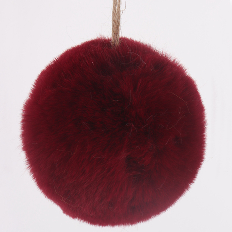 Flauschiges Weihnachtskugel-Ornament aus Kunstfell in Rot 6