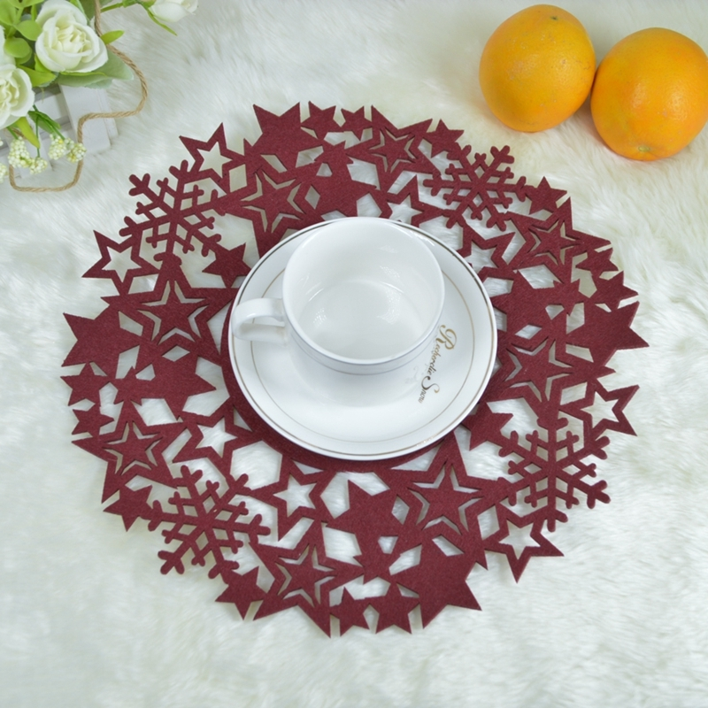 Felt Red Snowflake Heat Resistant Home Drink Coasters 1