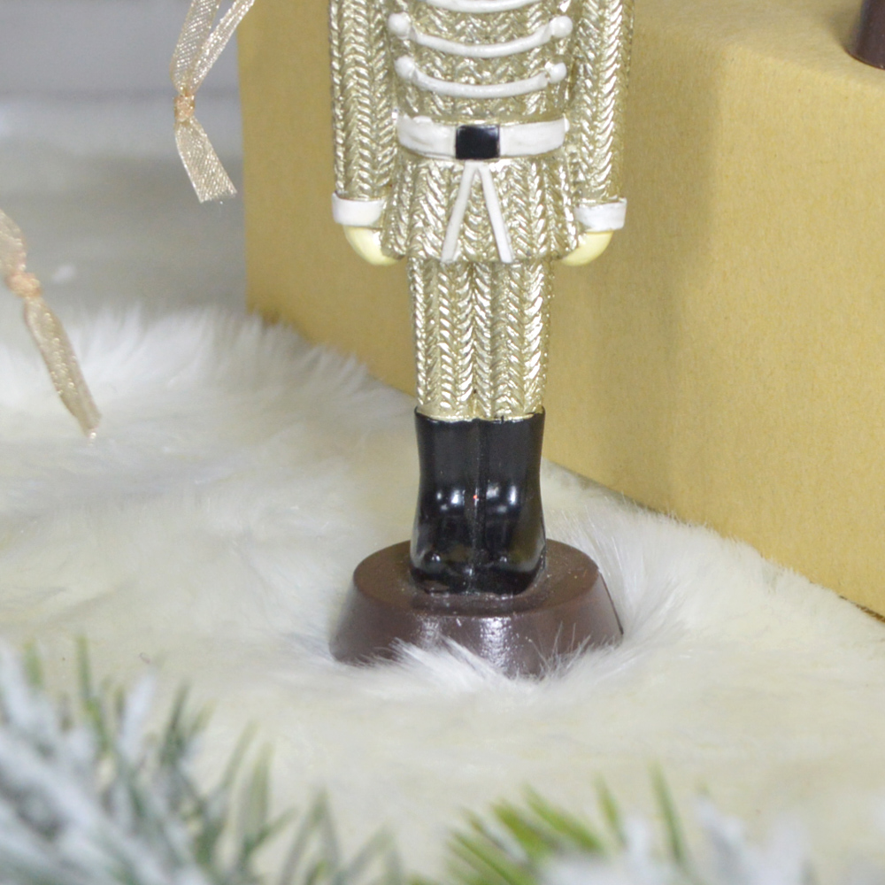Nussknacker-Soldat-Statue aus Polyresin, hängende Weihnachtsdekoration 6