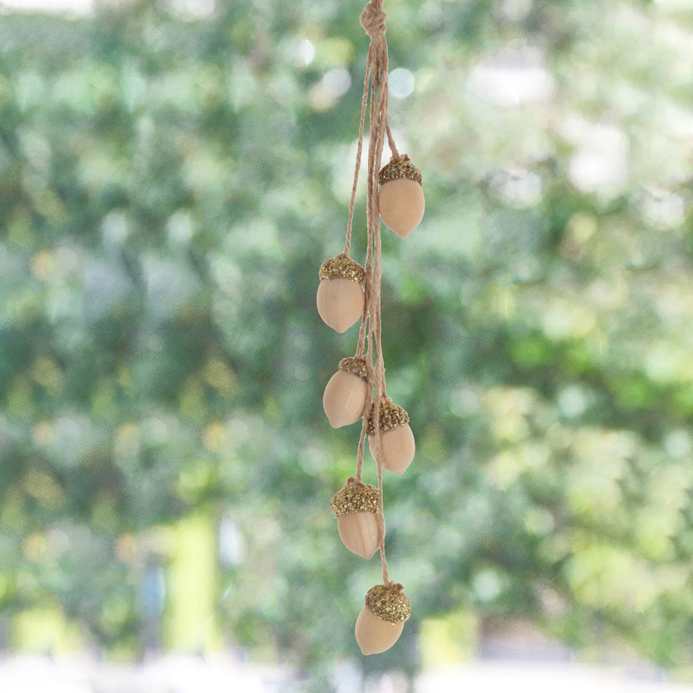 Juego de 6 mini bellotas de madera para decoración de árbol de Navidad, figuras de madera para elfos y colgantes. 4
