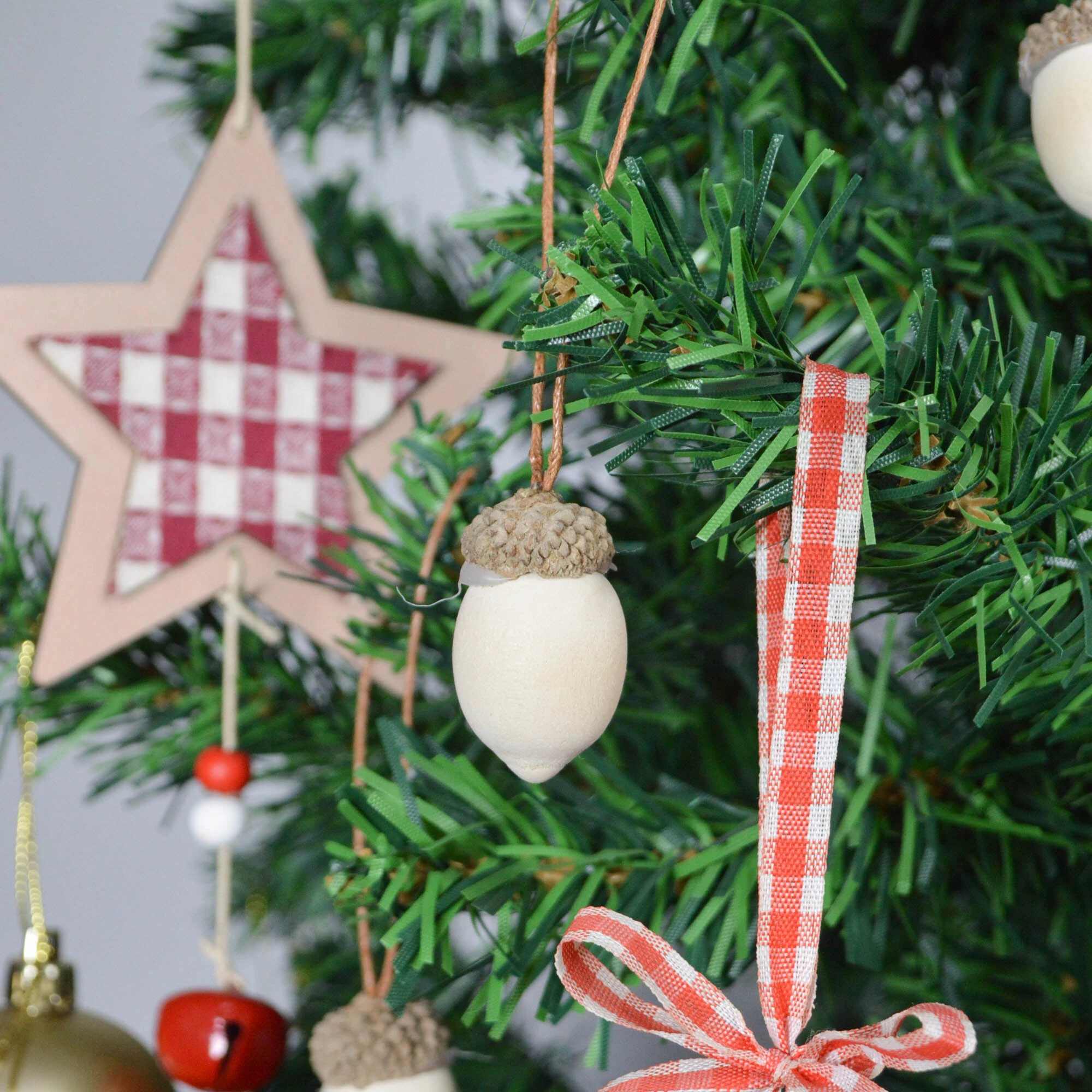 Factory direct artificial Christmas tree decoration wooden Pine cones pendant handmade hanging ornament 18pcs 1