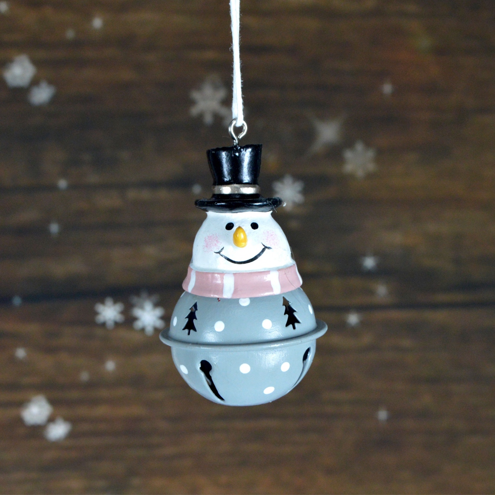 Campanas navideñas de muñeco de nieve artesanales de fábrica, pequeñas campanas colgantes de metal, regalos, decoración, árbol de Navidad colgante 6