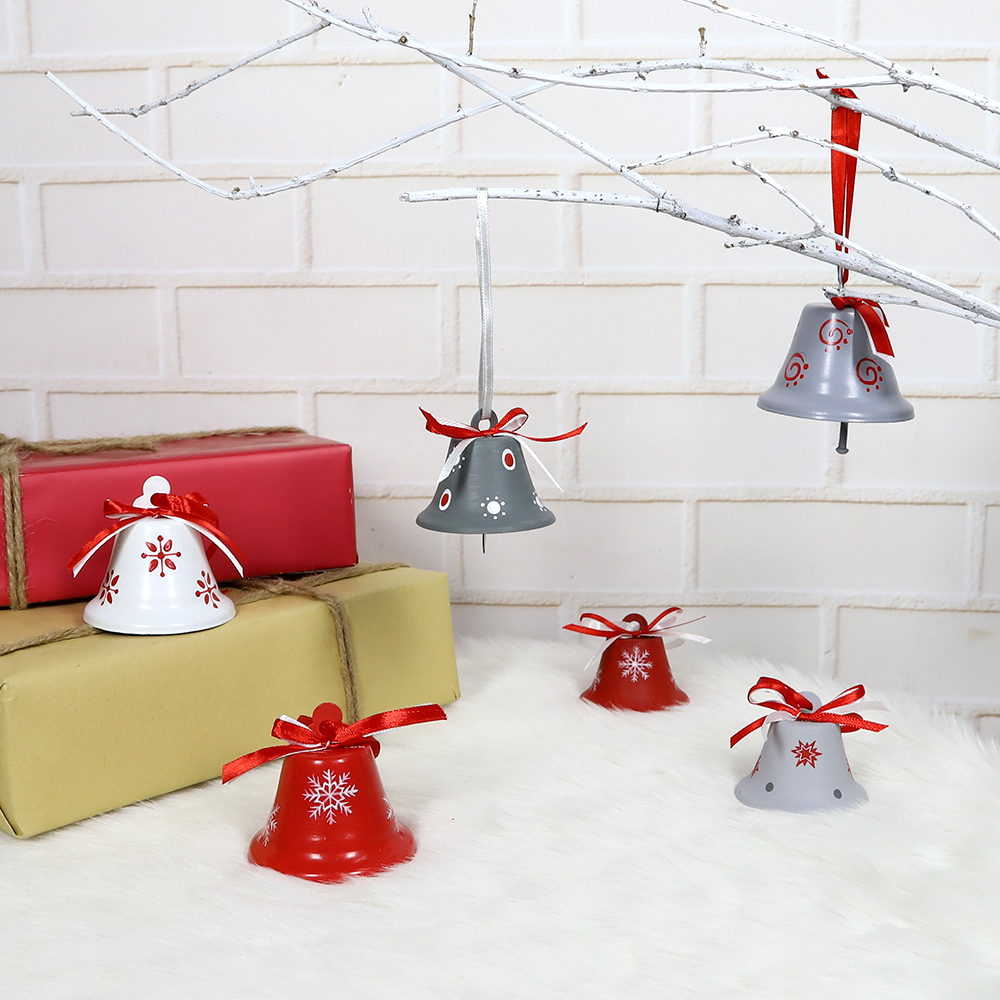 2020 stellt Großhandel Runde Mini Red Metal Jingle Bell Personalisierte Weihnachten Hängende Anhänger Dekoration Ornament her 4