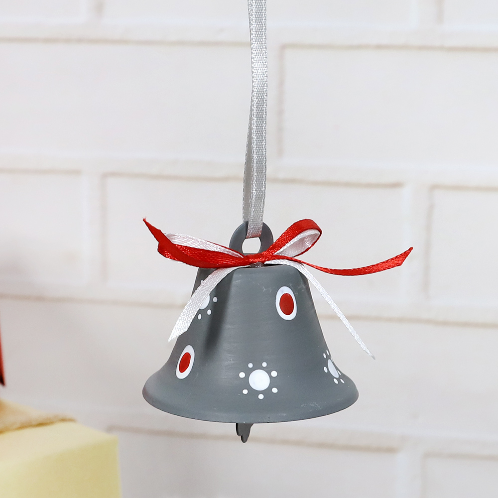 2020 stellt Großhandel Runde Mini Red Metal Jingle Bell Personalisierte Weihnachten Hängende Anhänger Dekoration Ornament her 5