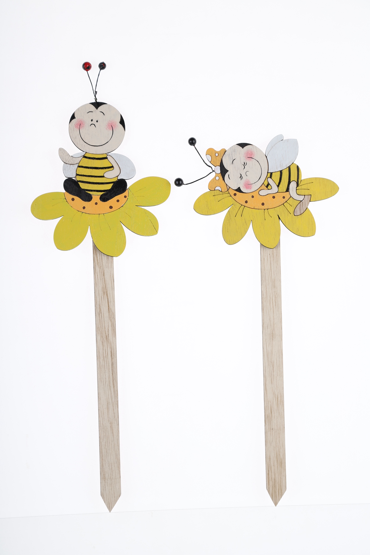 Easter Cartoon Wooden Bee Cutting Easter Home Decoration 2