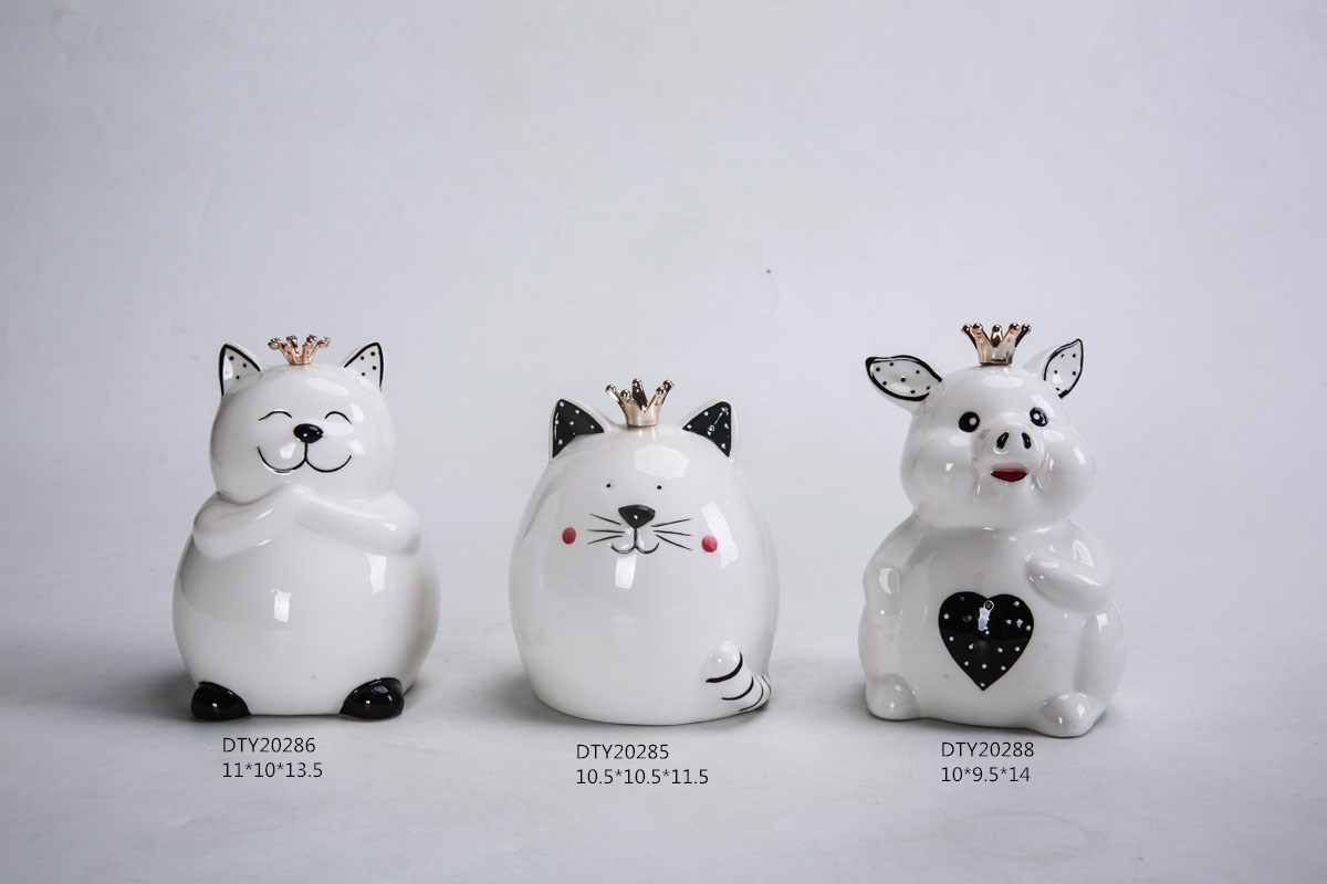 Wholesale Christmas Decoration Desktop Ceramic Cute Bear Figures Tabletop Xmas Statue 4