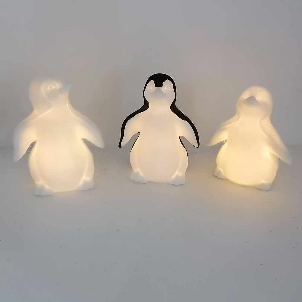 Benutzerdefinierte personalisierte Familie Keramik Licht bis LED Weihnachten Pinguin Figur Ornamente 1