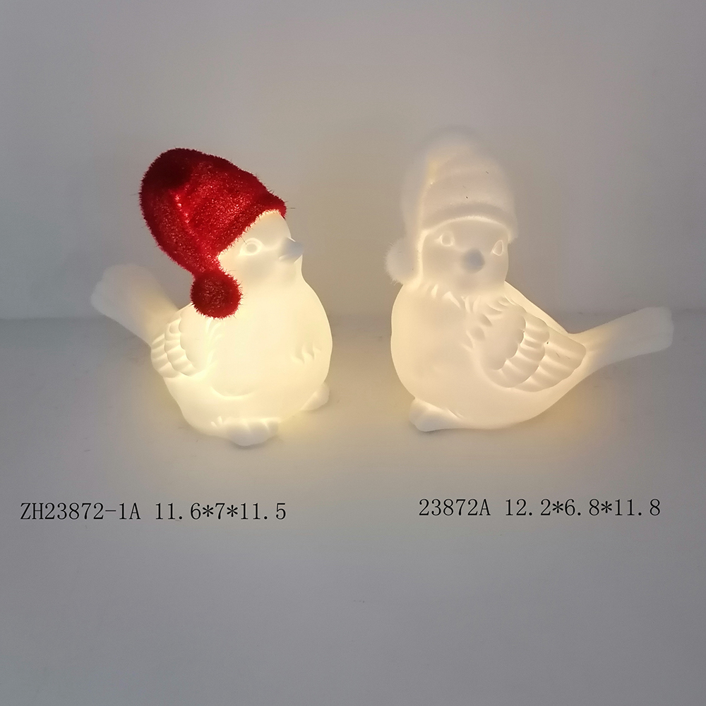 Benutzerdefinierte personalisierte Familie Keramik Licht bis LED Weihnachten Pinguin Figur Ornamente 6