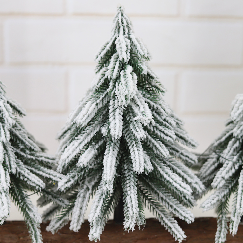 Árbol de Navidad con 3 luces y base de madera, decorado con copos de nieve. 7