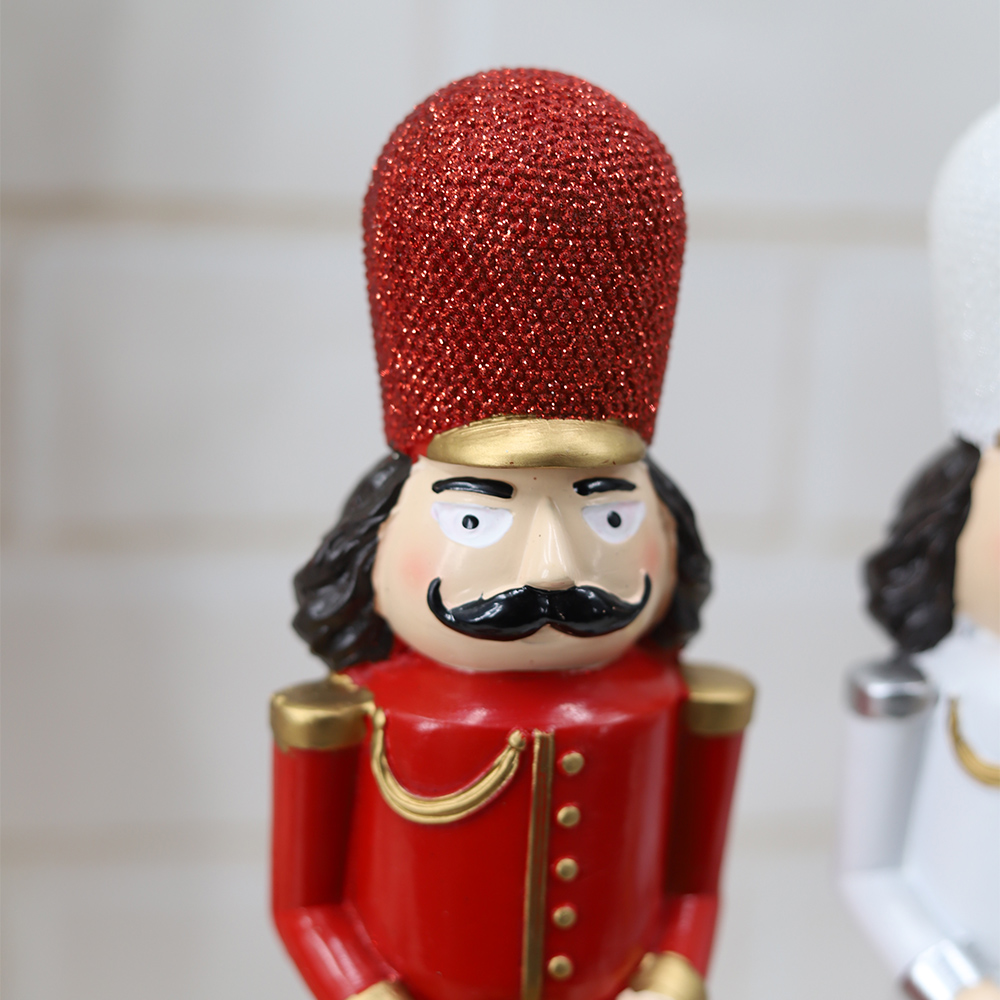 Christmas Figures Tabletop Decorations Resin Christmas Nutcracker Soldier Ornaments 3