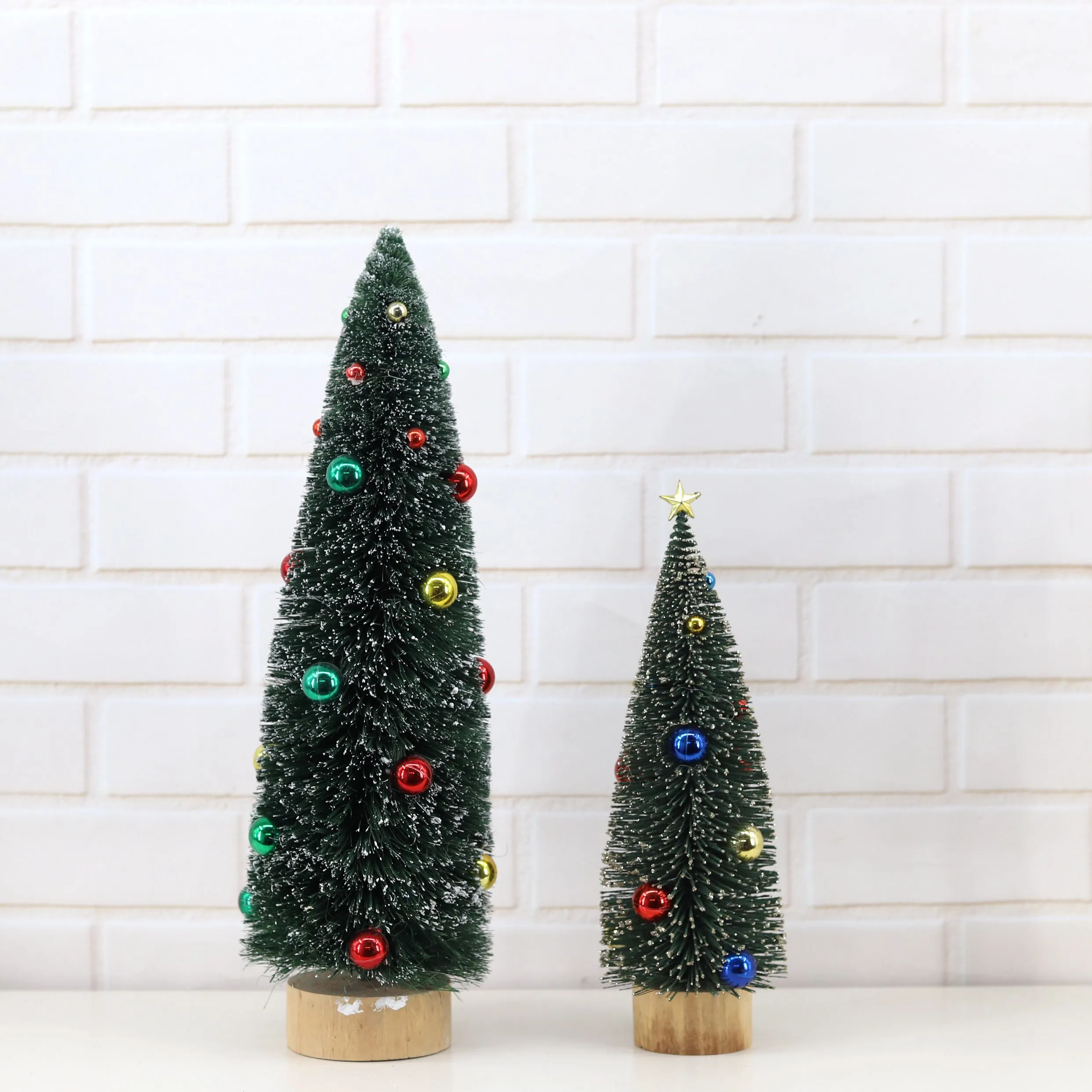 Weihnachten Sisal Bäume mit Ball Künstliche Weihnachten Flasche Pinsel Baum Tabletop Decor 1