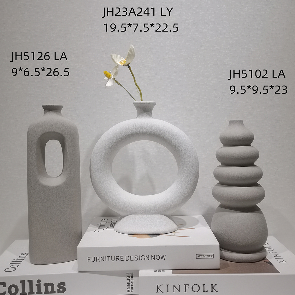 Wedding Dinner Table Boho ins Style Modern Home Decor White Donut Vase Hollow Ceramic Vase 2