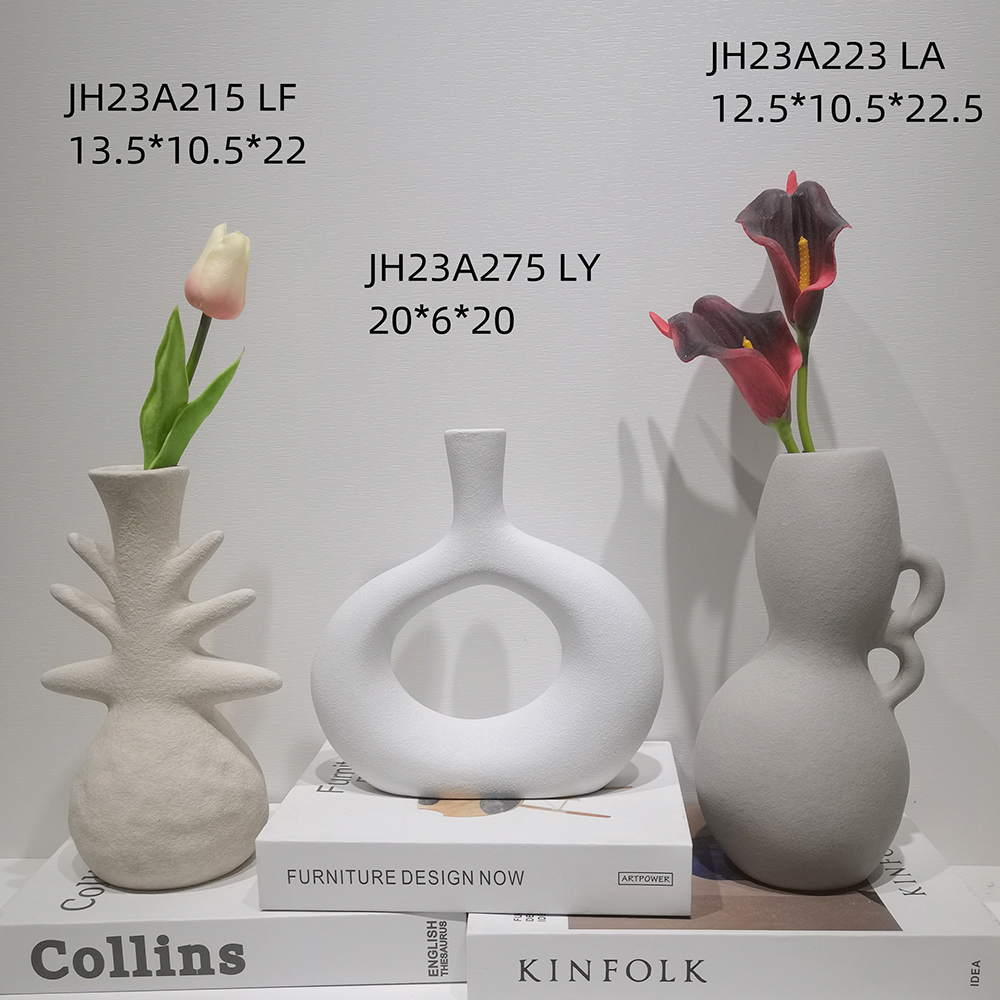 Wedding Dinner Table Boho ins Style Modern Home Decor White Donut Vase Hollow Ceramic Vase 4