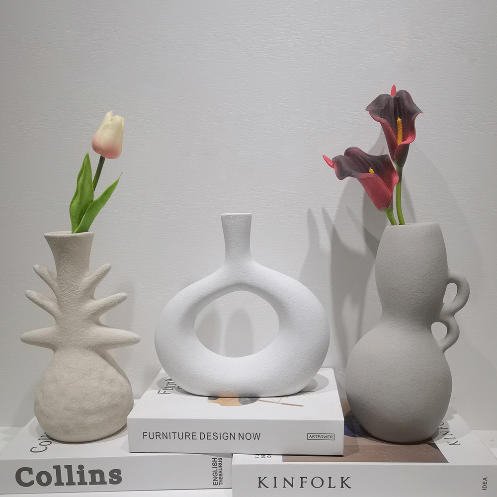Wedding Dinner Table Boho ins Style Modern Home Decor White Donut Vase Hollow Ceramic Vase 5