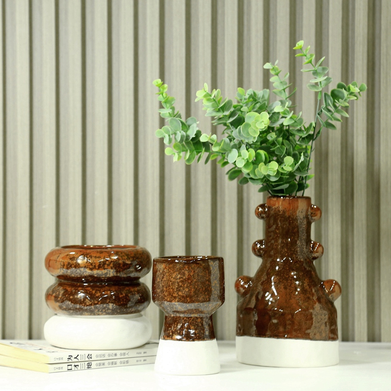 Jarrón de cerámica marrón con horno retro de estilo nórdico, flores secas rurales, decoración del hogar, rosas, regalos para el hogar. 10