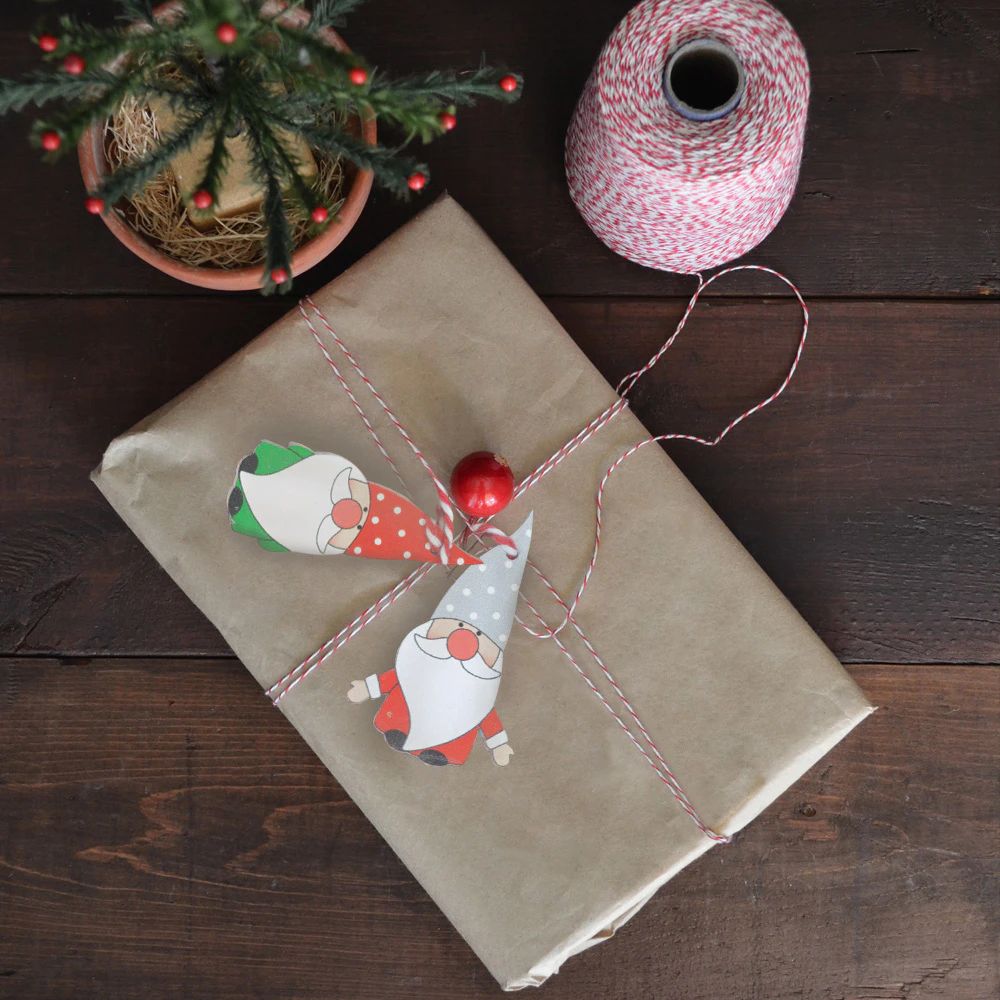 8 piezas/caja de adornos colgantes de madera para Navidad, gnomos, ciervos, para árbol de Navidad, decoración navideña para el hogar, de madera 10