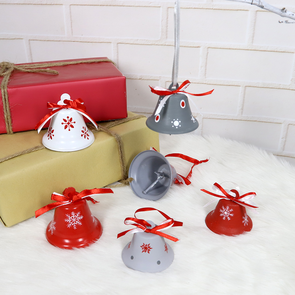 2020 stellt Großhandel Runde Mini Red Metal Jingle Bell Personalisierte Weihnachten Hängende Anhänger Dekoration Ornament her 1