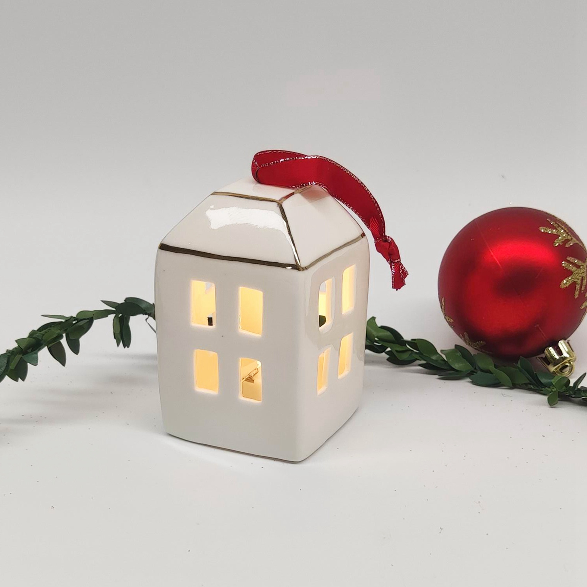 Keramik-Minihäuser, LED-Beleuchtung, Miniatur-Keramikhaus, neuartige Nachtbeleuchtung, weiße Porzellanfiguren, Nachttischdekor 7