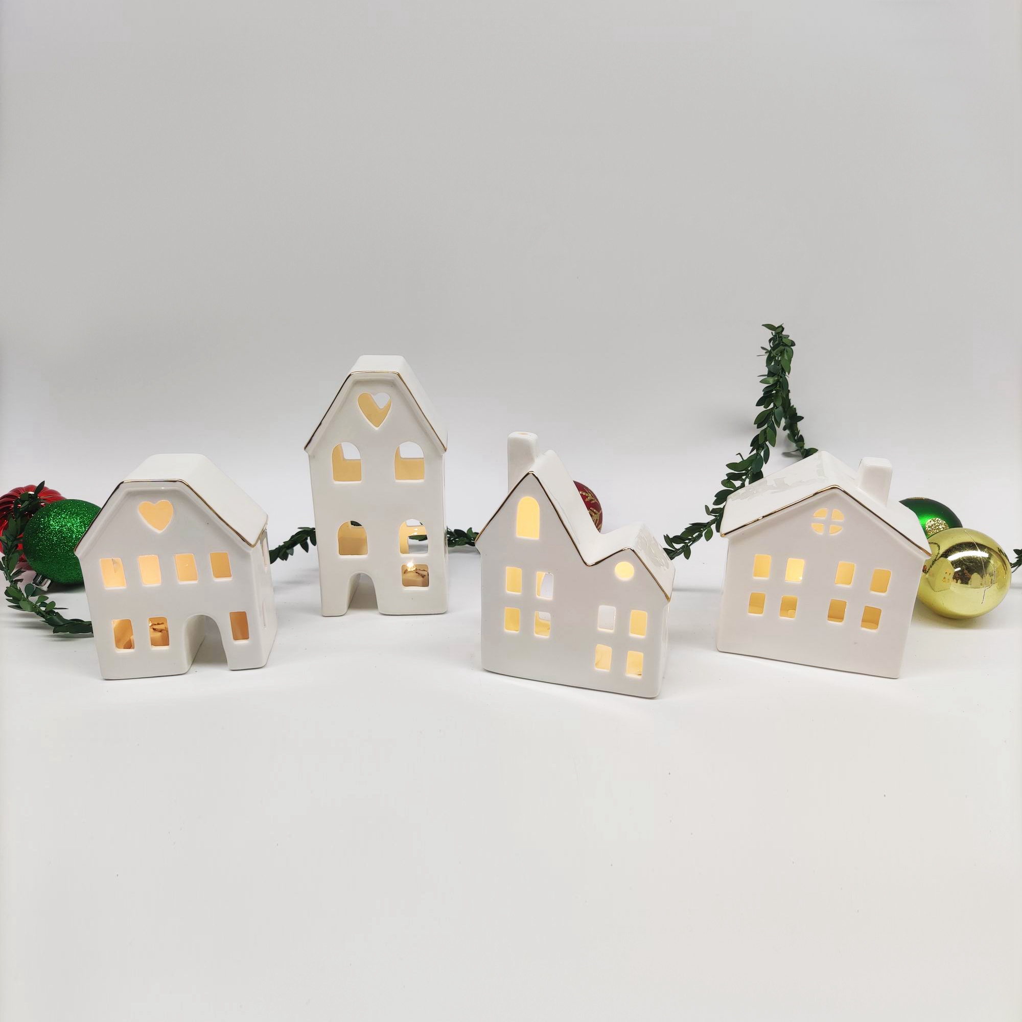 Kreatives Weihnachtskeramikhaus, ausgehöhltes Haus, kleines Porzellanhaus, LED-Licht, mittlere Temperatur, weißes Porzellanhaus 6