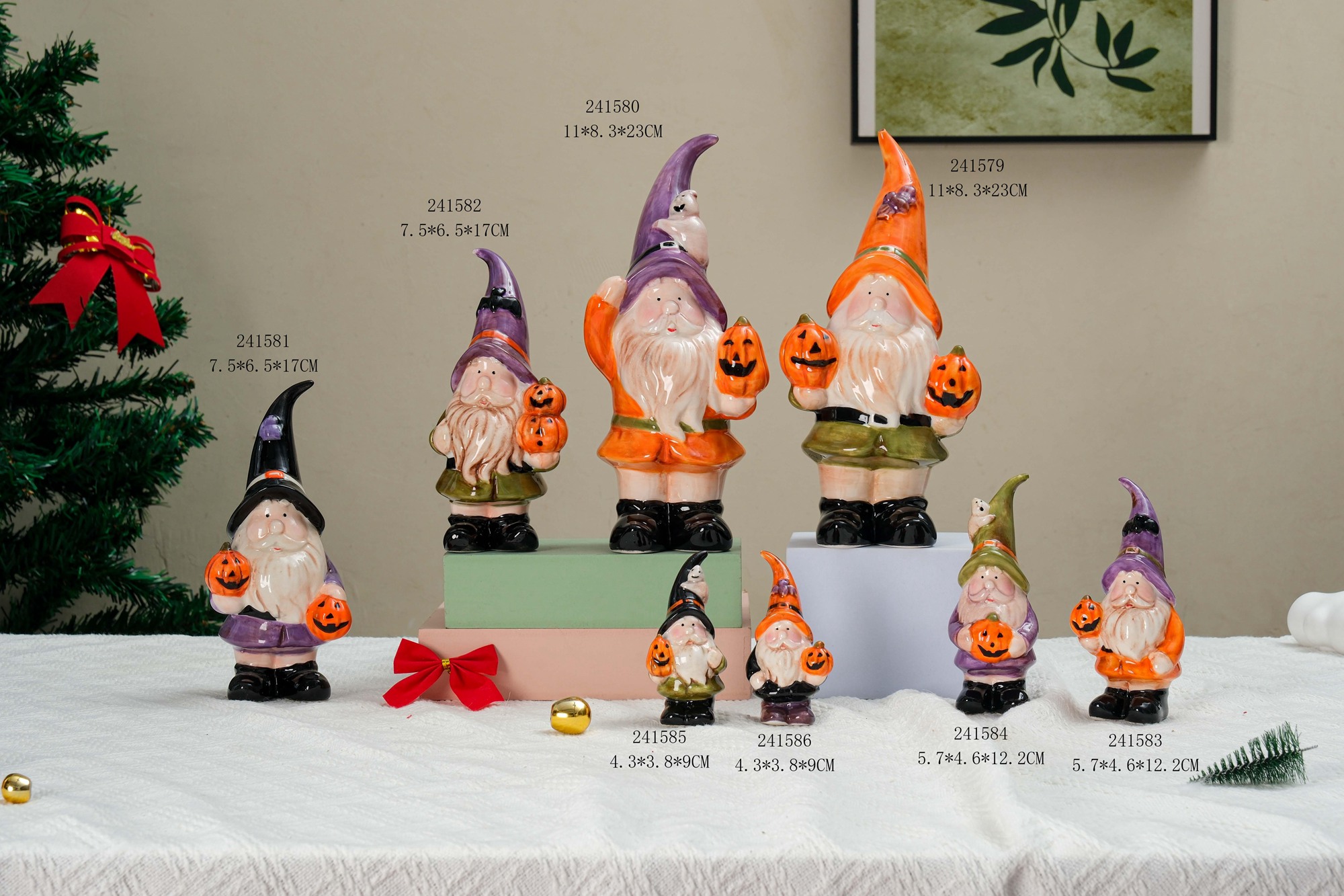 Professional Halloween Gnome Decor Nordic Faceless Od Man With Pumpkin Ceramic Ghost Festival Decor Table Decor Supplier-Tangchen 3