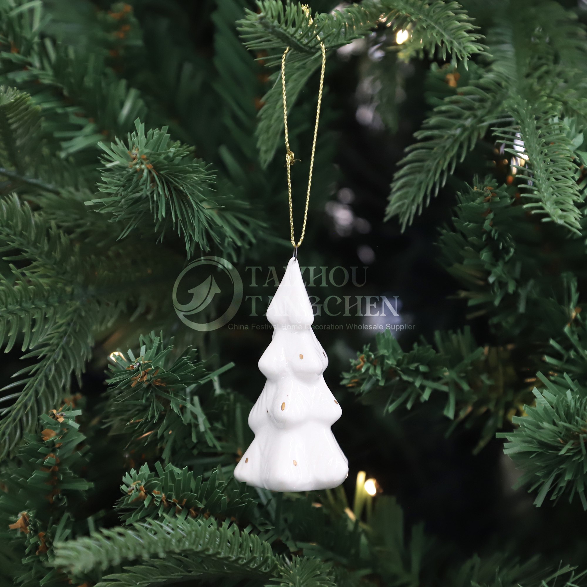 Neujahr kleiner Geschenkhängelkeramik Mini Schneehaus Anhänger Winter Figur Dekor 6