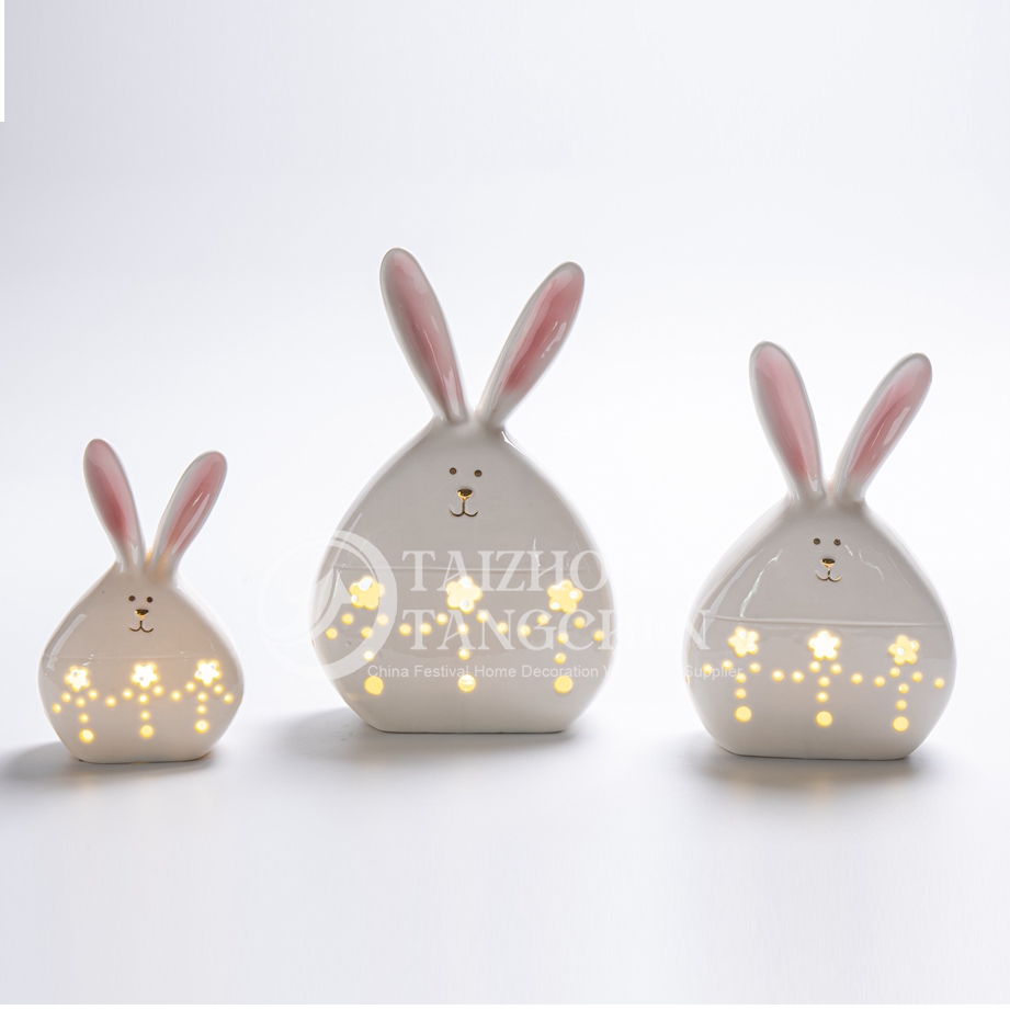 Centros de mesa de mesa de oficina en casa decoraciones de lámpara de conejito de pascua de pascua figura de conejo de porcelana 4
