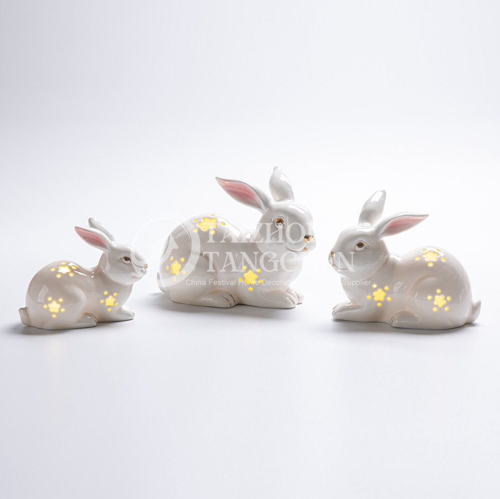 Centros de mesa de mesa de oficina en casa decoraciones de lámpara de conejito de pascua de pascua figura de conejo de porcelana 2