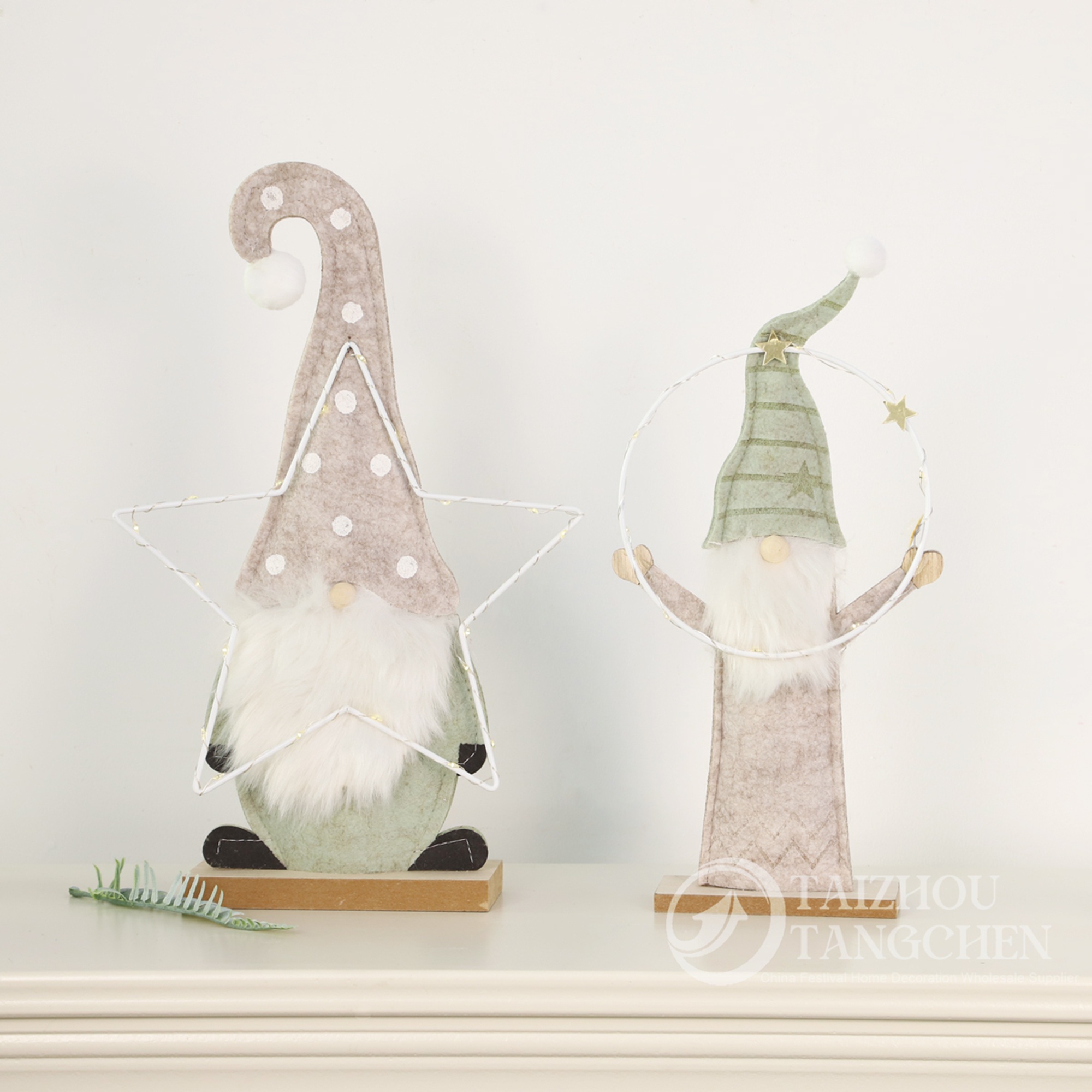 Regalos de año nuevo Nordic Madera sin rostro Fabrica de la casa del árbol de Navidad Casa de Navidad adornos 3