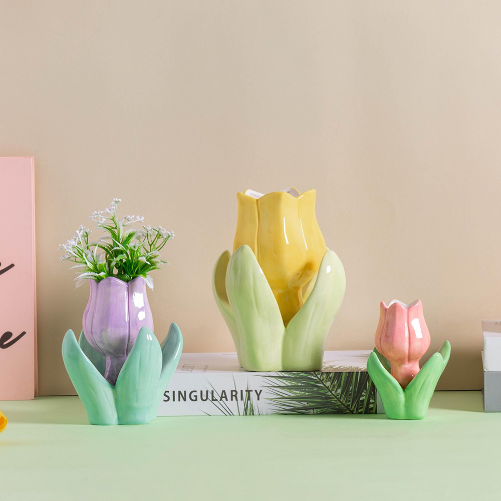 Creative Ceramic Tulip Shaped Candlestick Multiple Colors Taper Candle Holders Decoration Party Ambience Desktop Candle Cup New 2