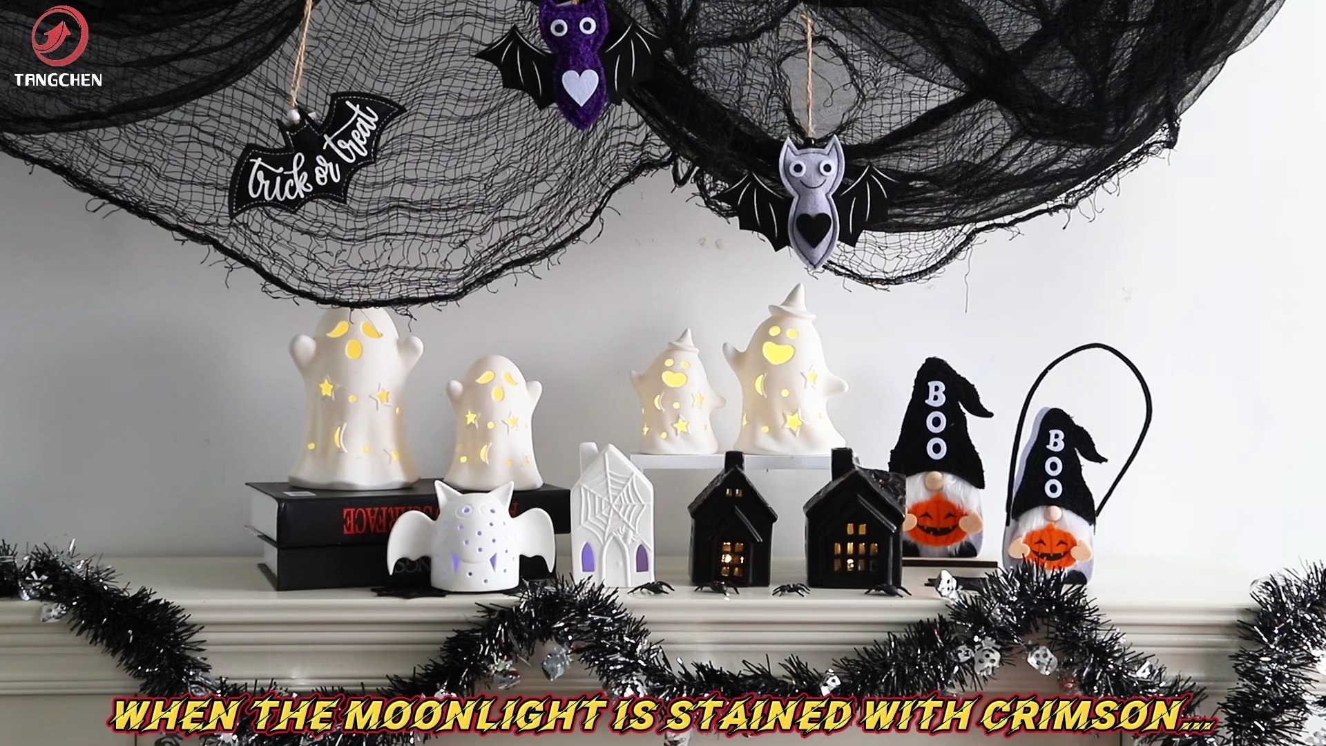 Kleine Geisterstatue mit LED-Licht & Kleine Fledermaus aus Stoff zum Aufhängen - Einzigartiges Halloween-Geschenk, Party-Centerpiece