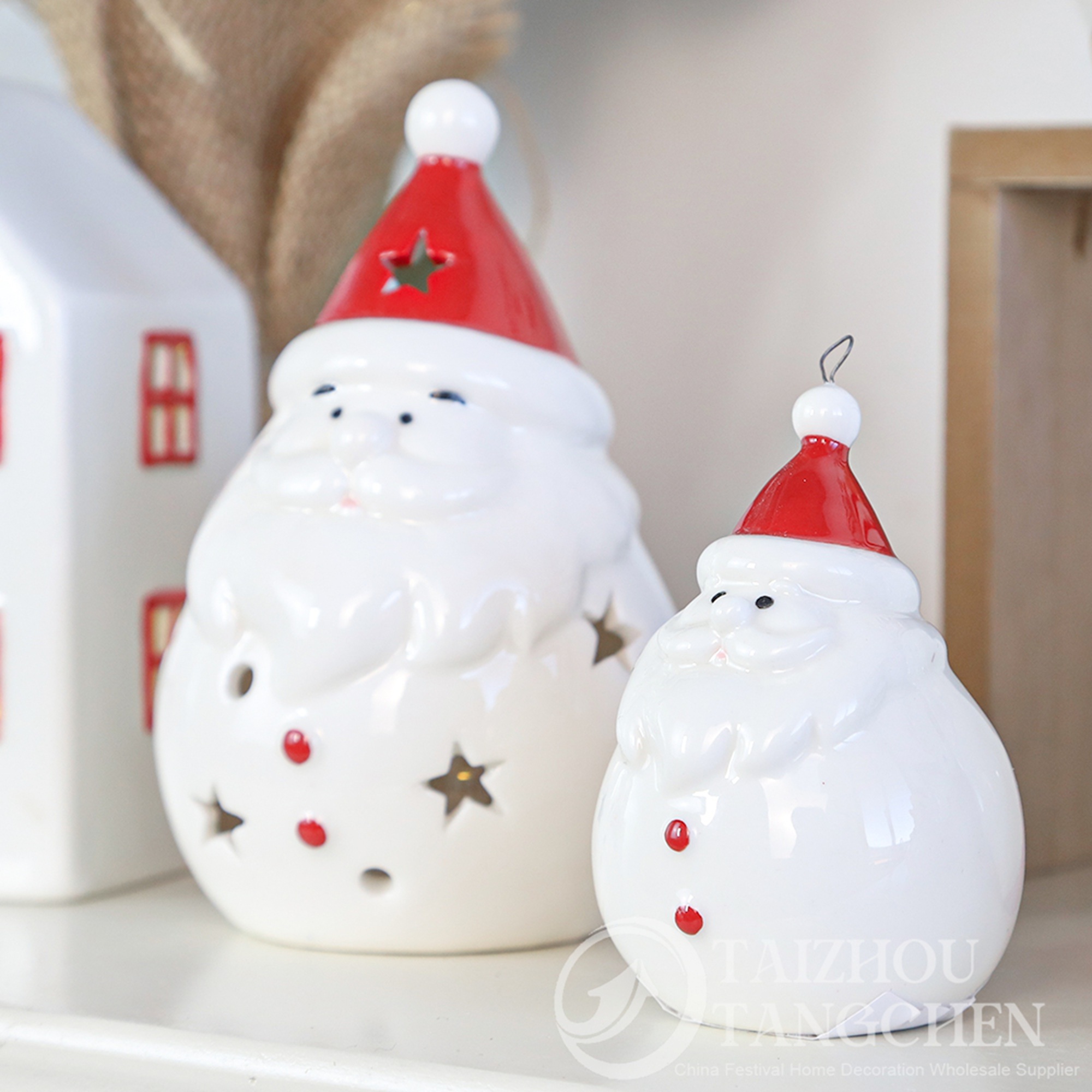 Mesa decorativa navideña de cerámica iluminada: gnomo navideño y muñeco de nieve con bufanda, luz nocturna para decorar el hogar. 5