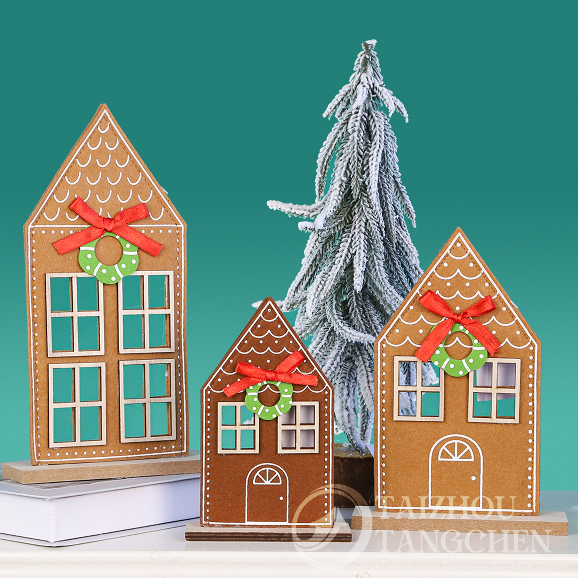 Customize Felt Handcrafted Gingerbread House Christmas Village Houses Set Decor Fabric for Holiday Home Decor 4