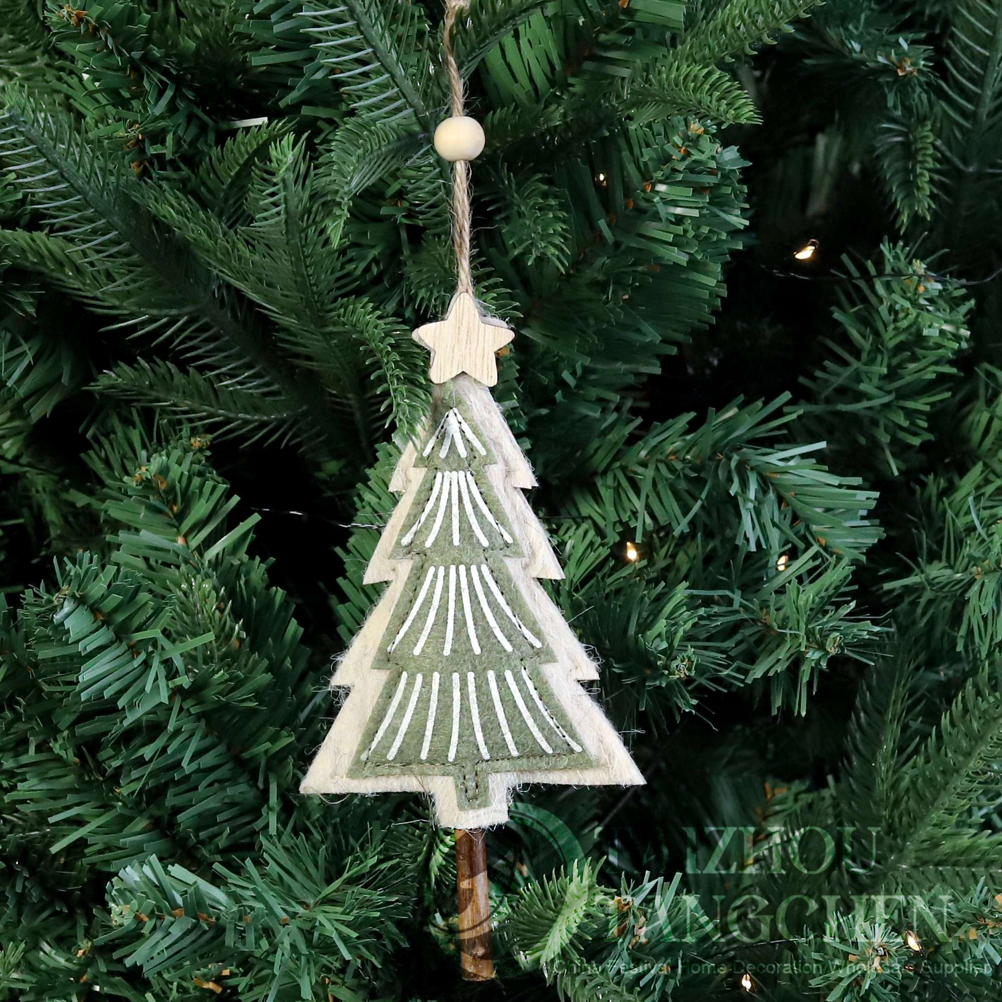 Individuell gestaltete Weihnachtsbaumkugeln aus Filz im nordischen Stil – handgefertigte Hängedekorationen für Kinder, DIY-Weihnachtsfeiern und Zuhause 5