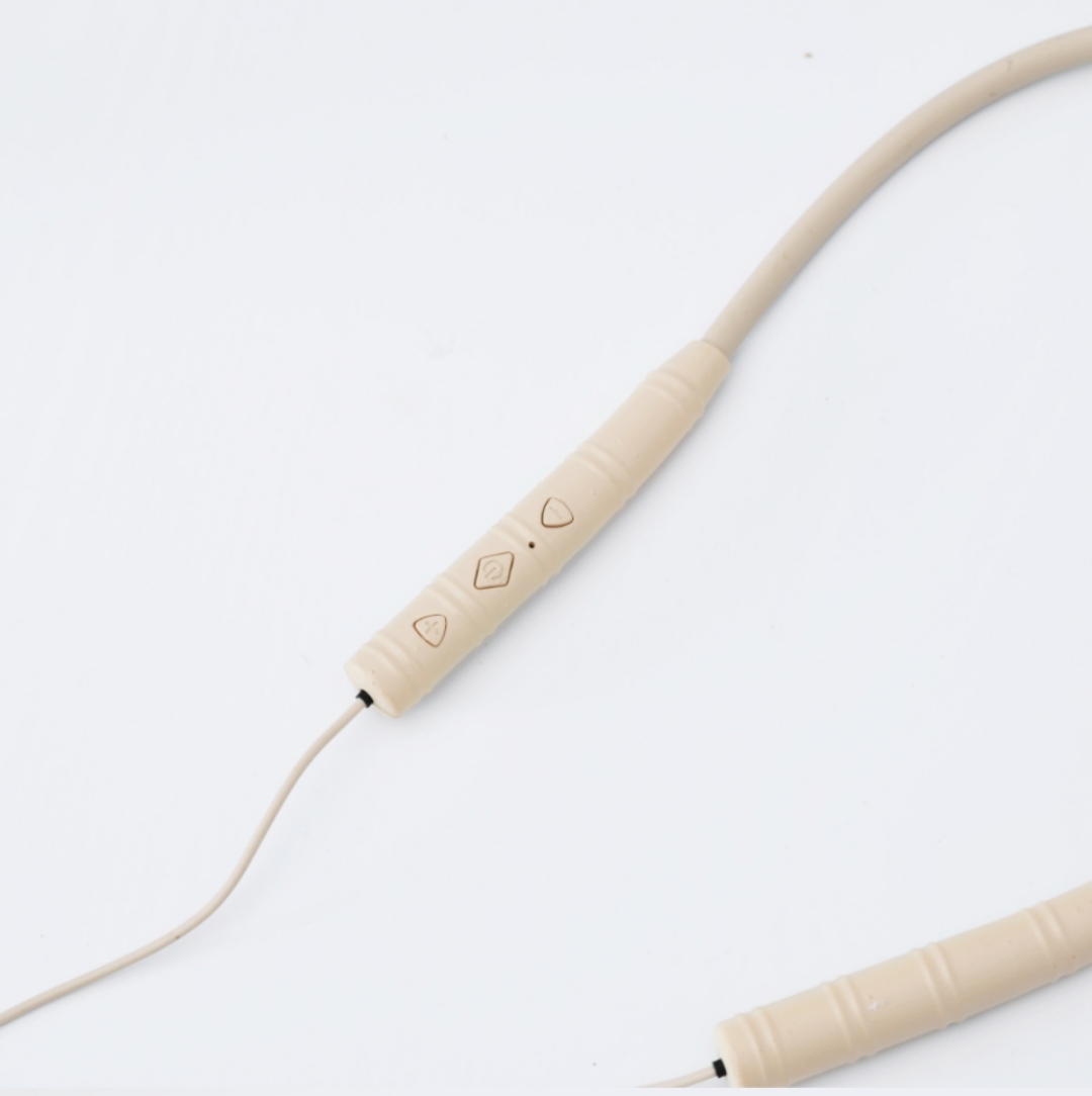 Hearing Amplifiers with Headphones - - Greenwattz 3