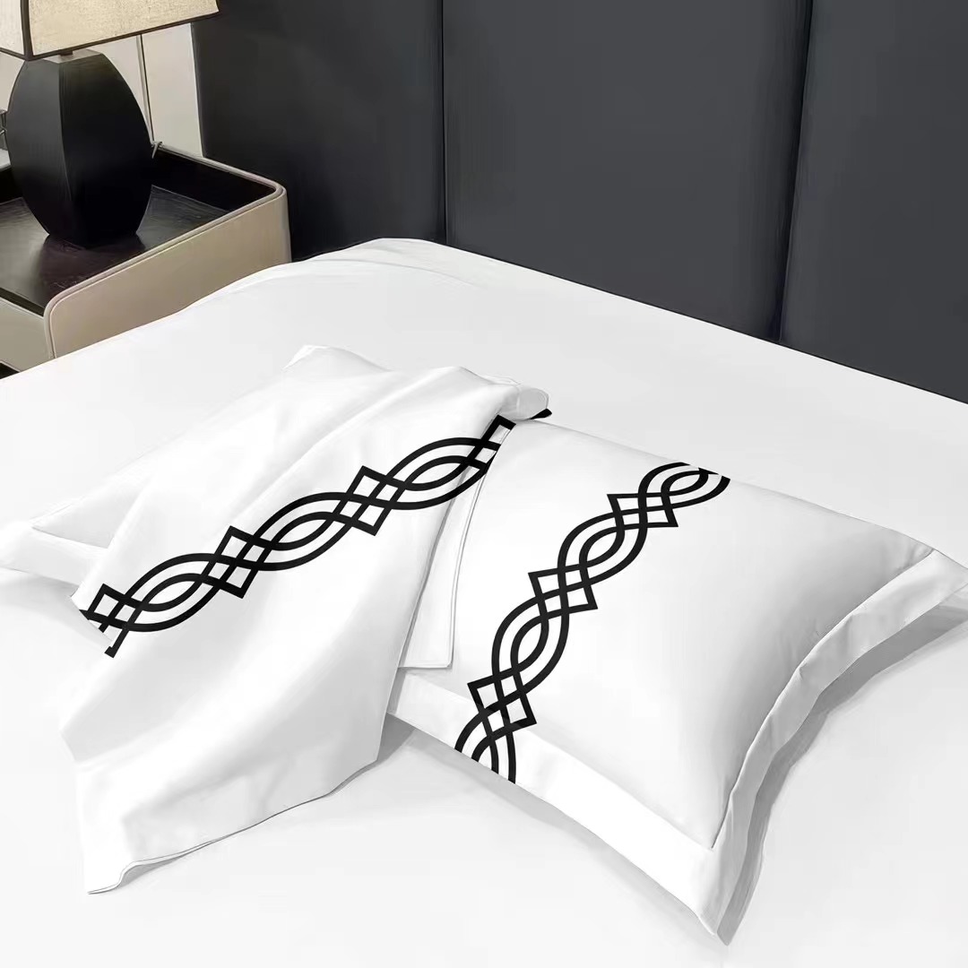 Custom Indoor Guest Room 100% Cotton White Pillowcase Star Hotel Pillows 9