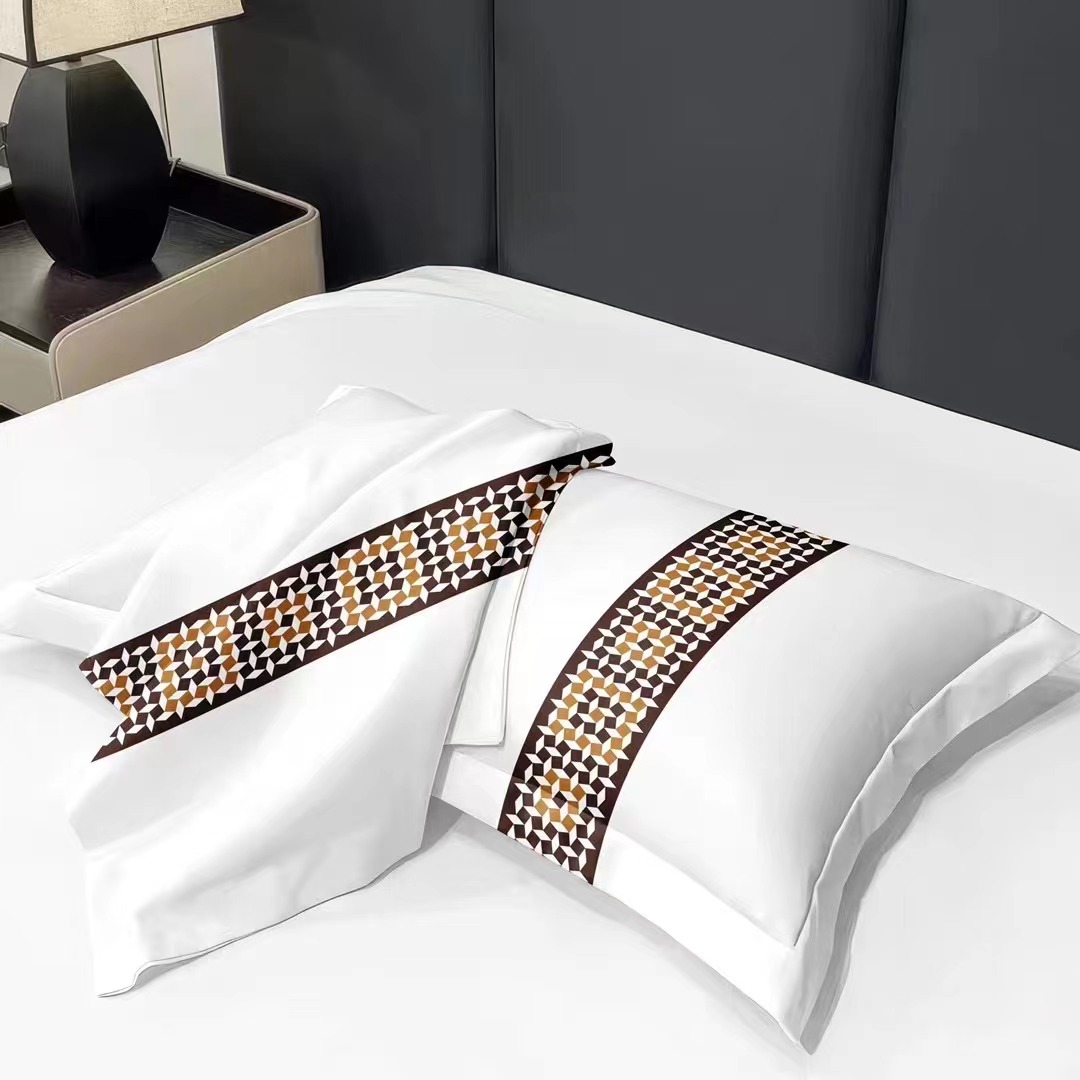 Custom Indoor Guest Room 100% Cotton White Pillowcase Star Hotel Pillows 10