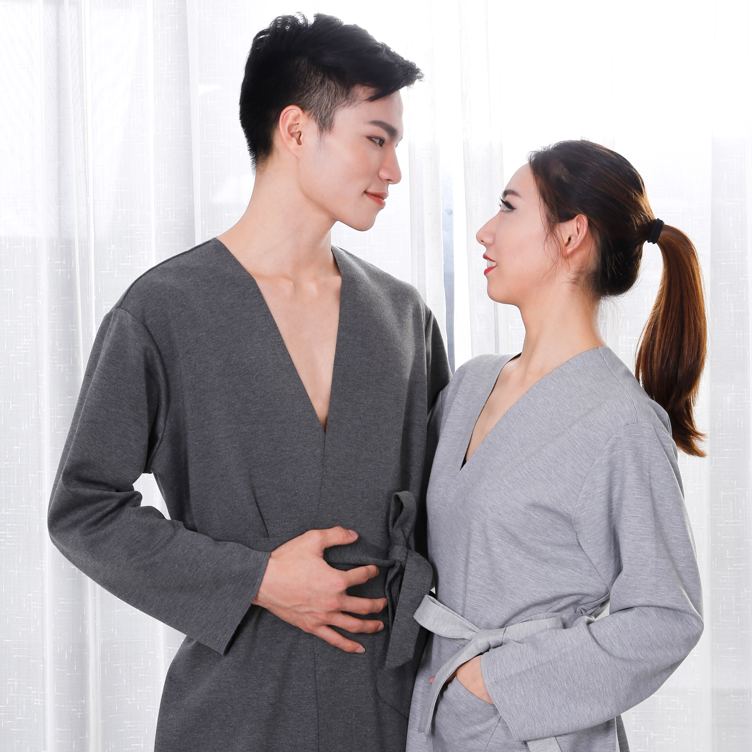 Hot Selling Easy Customized 100% Cotton Hotel BathrobeTowel Hotel Kimono Waffle Weave Bath Robe 1